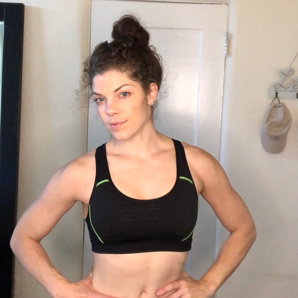 Vull Sports Bra - Medium - Like New!